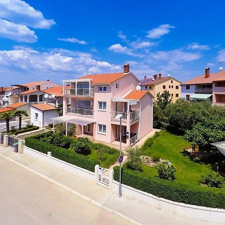 Apartments Villa Brioni I Fažana Eksteriør bilde