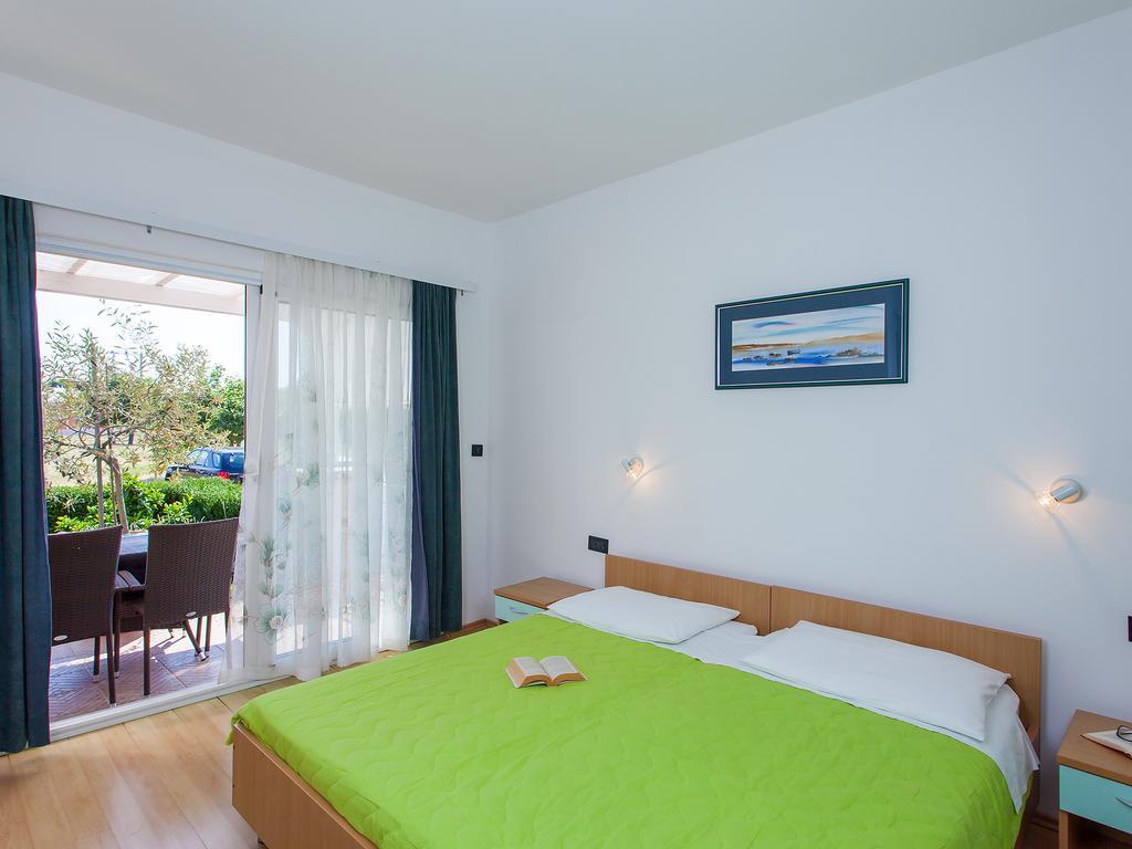 Apartments Villa Brioni I Fažana Rom bilde