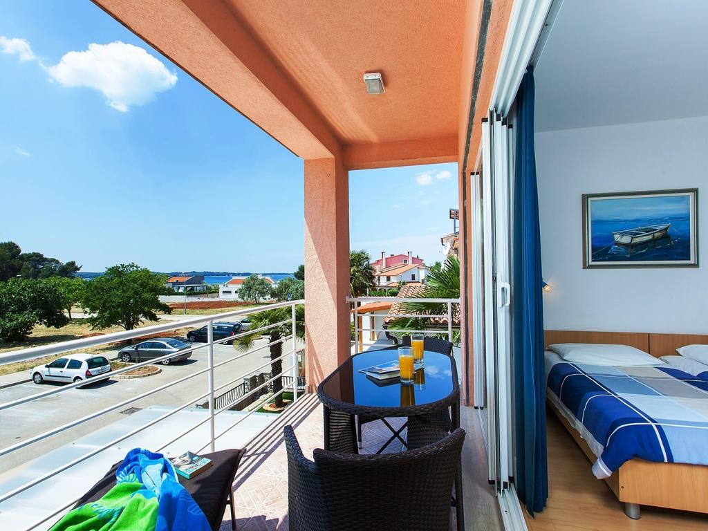 Apartments Villa Brioni I Fažana Rom bilde